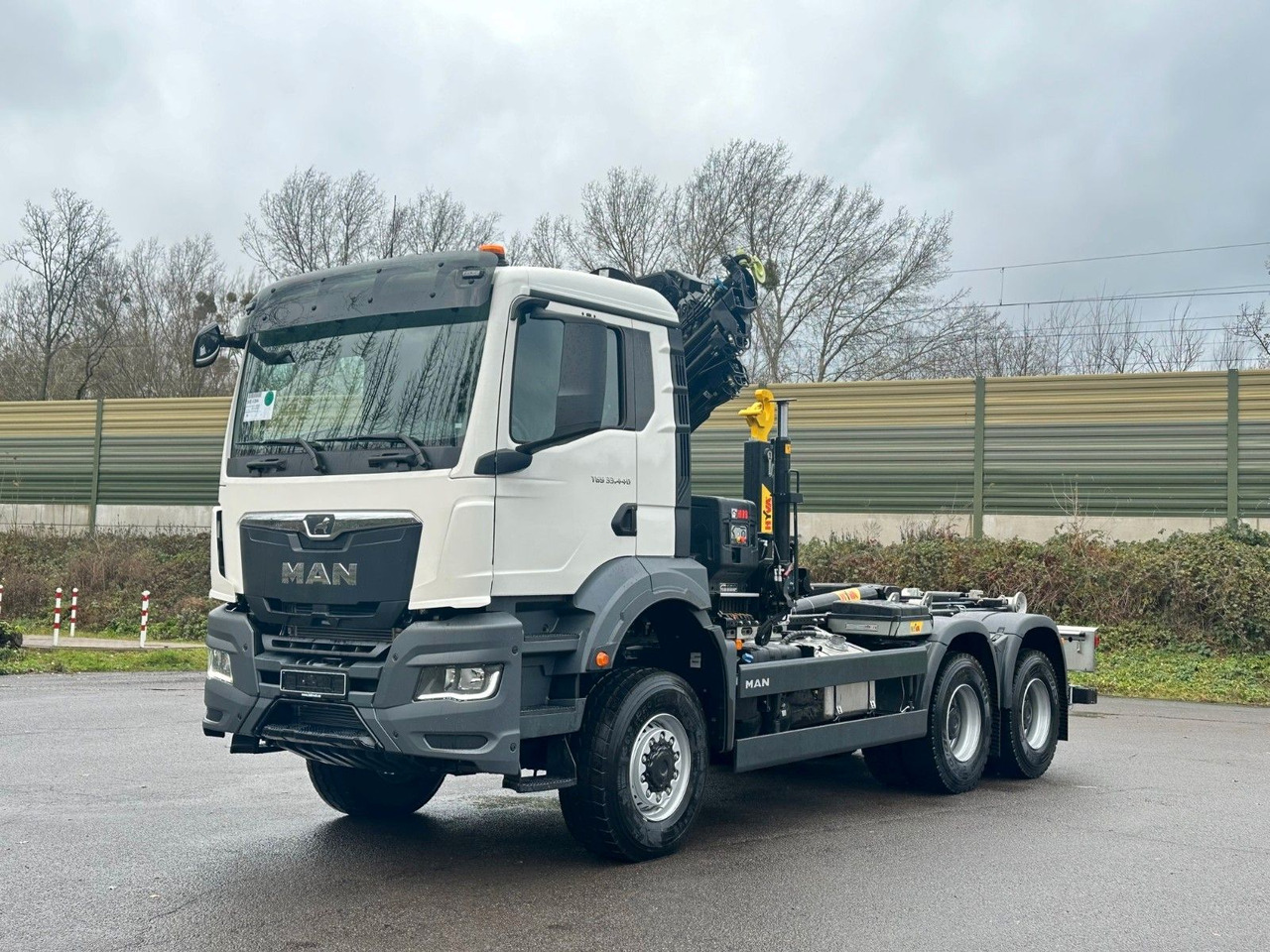 MAN TGS 33.440 6x6 BB Abrollkipper+Kran Hiab 228-6 - Kamion sa hidrauličnom kukom, Kamion sa dizalicom: slika 2 MAN TGS 33.440 6x6 BB Abrollkipper+Kran Hiab 228-6 - Kamion sa hidrauličnom kukom, Kamion sa dizalicom: slika 2