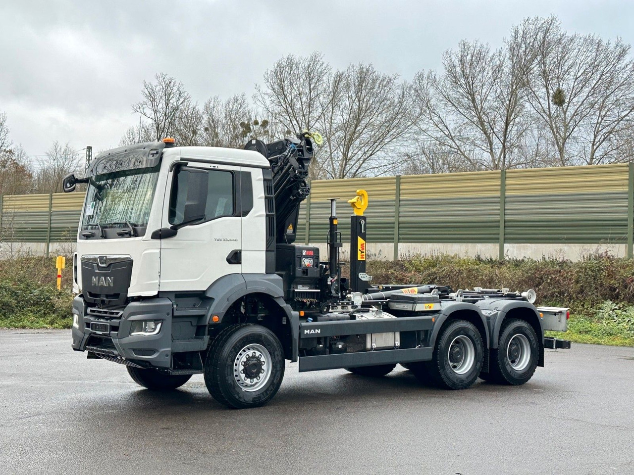 MAN TGS 33.440 6x6 BB Abrollkipper+Kran Hiab 228-6 - Kamion sa hidrauličnom kukom, Kamion sa dizalicom: slika 3 MAN TGS 33.440 6x6 BB Abrollkipper+Kran Hiab 228-6 - Kamion sa hidrauličnom kukom, Kamion sa dizalicom: slika 3