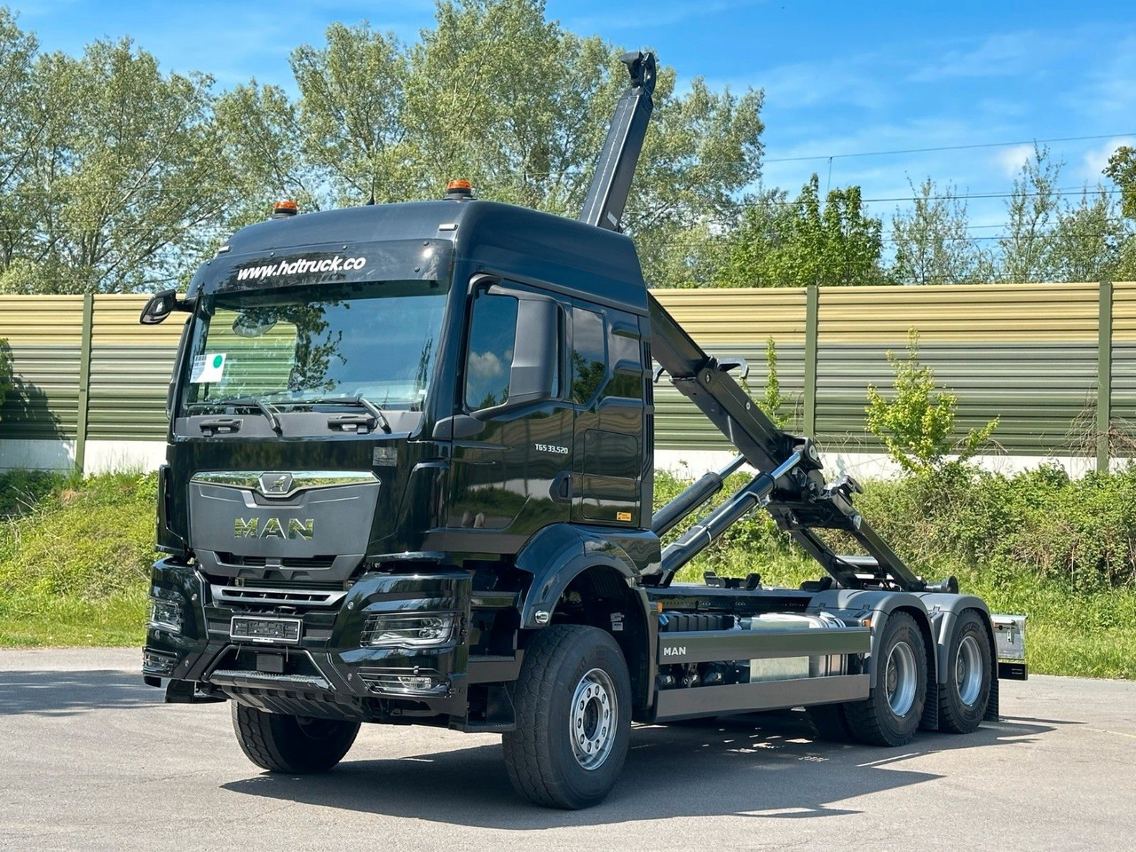 MAN TGS 33.520 6X4 Euro6e Abrollkipper MULTILIFT - Kamion sa hidrauličnom kukom, Kamion sa dizalicom: slika 2 MAN TGS 33.520 6X4 Euro6e Abrollkipper MULTILIFT - Kamion sa hidrauličnom kukom, Kamion sa dizalicom: slika 2