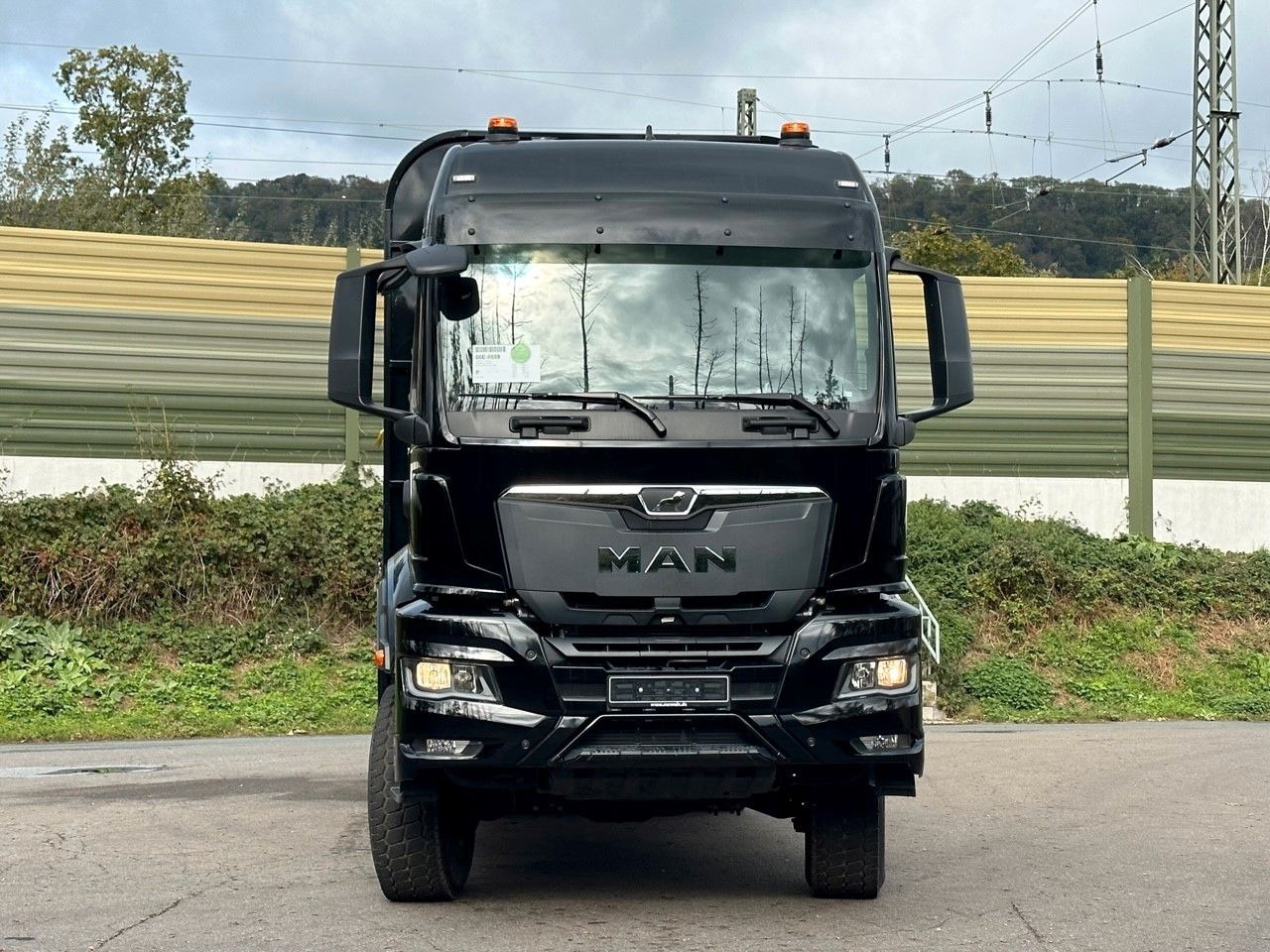 MAN TGS 33.520 6X6 Euro6e LogLift 165 Z - Šticar, Kamion sa dizalicom: slika 2 MAN TGS 33.520 6X6 Euro6e LogLift 165 Z - Šticar, Kamion sa dizalicom: slika 2