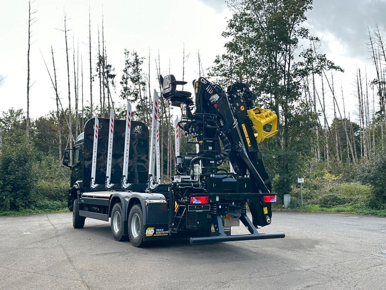 MAN TGS 33.520 6X6 Euro6e LogLift 165 Z - Šticar, Kamion sa dizalicom: slika 3 MAN TGS 33.520 6X6 Euro6e LogLift 165 Z - Šticar, Kamion sa dizalicom: slika 3