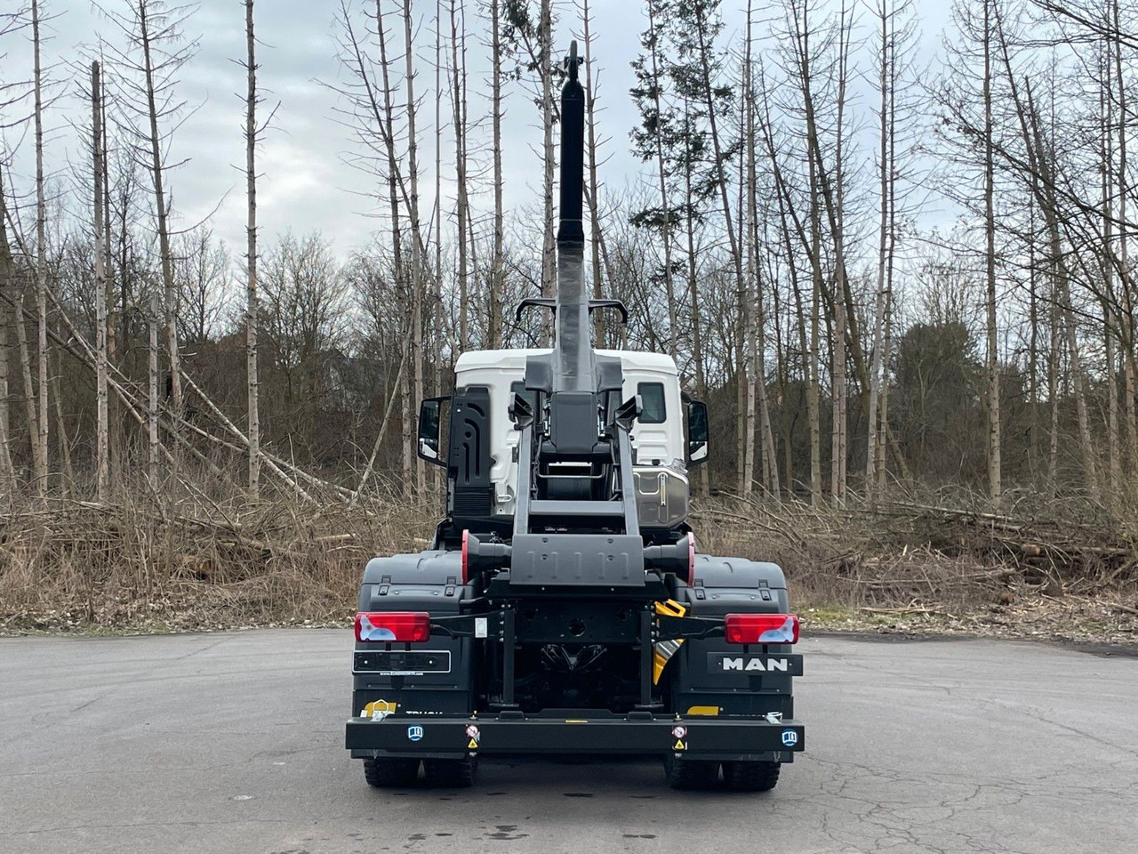 MAN TGS 35.470 8x4 Euro6e Hiab MultLift Abrollkipper - Kamion sa hidrauličnom kukom, Kamion sa dizalicom: slika 5 MAN TGS 35.470 8x4 Euro6e Hiab MultLift Abrollkipper - Kamion sa hidrauličnom kukom, Kamion sa dizalicom: slika 5