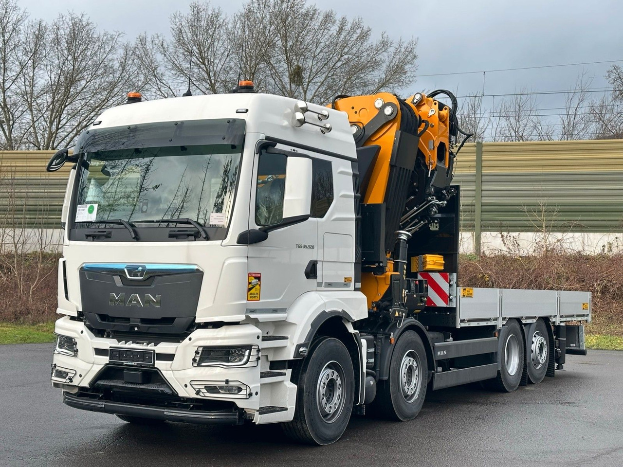 MAN TGS 35.520 8X2 Hiab EFFER 955-8s +Jib 6s - Kamion sa dizalicom: slika 2 MAN TGS 35.520 8X2 Hiab EFFER 955-8s +Jib 6s - Kamion sa dizalicom: slika 2