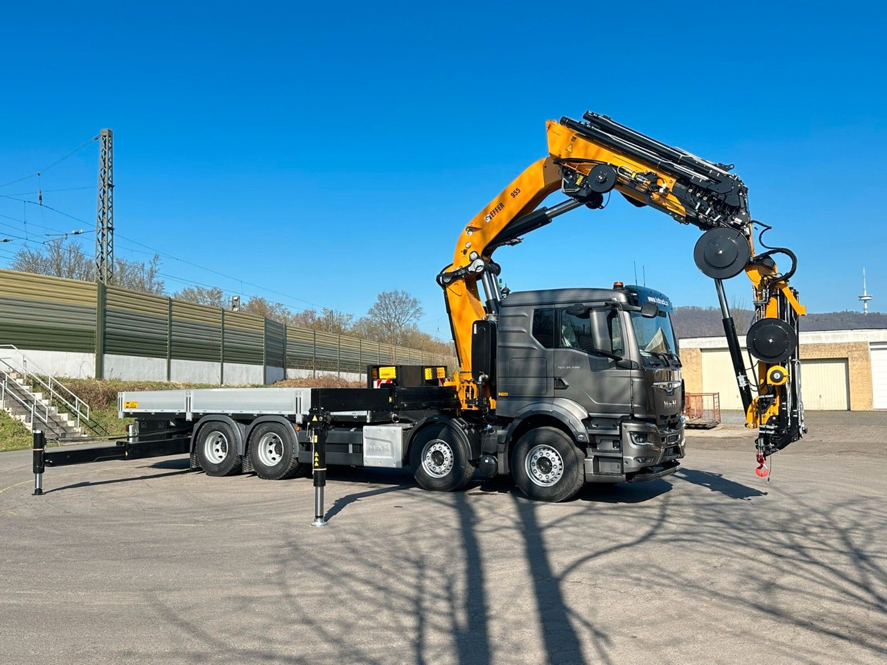 MAN TGS 35.520 8X4 TG 3 EFFER 955-8s +Jib 6sAUTOKRAN - Kamion sa tovarnim sandukom, Kamion sa dizalicom: slika 1 MAN TGS 35.520 8X4 TG 3 EFFER 955-8s +Jib 6sAUTOKRAN - Kamion sa tovarnim sandukom, Kamion sa dizalicom: slika 1