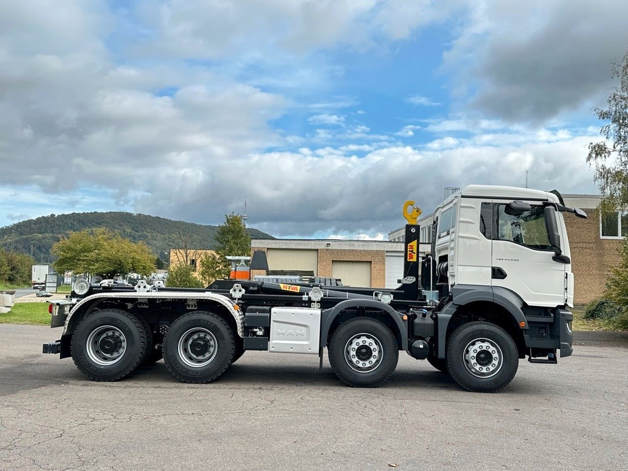 MAN TGS 41.440 8x4 Euro6e Hyva 26-55 Abrollkipper - Kamion sa hidrauličnom kukom: slika 5 MAN TGS 41.440 8x4 Euro6e Hyva 26-55 Abrollkipper - Kamion sa hidrauličnom kukom: slika 5