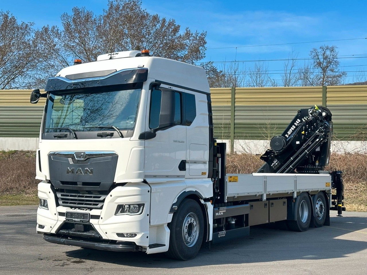MAN TGX 26.520 TG3 Retarder / 6X2 Hiab 548 E 8 - Kamion sa dizalicom: slika 2 MAN TGX 26.520 TG3 Retarder / 6X2 Hiab 548 E 8 - Kamion sa dizalicom: slika 2