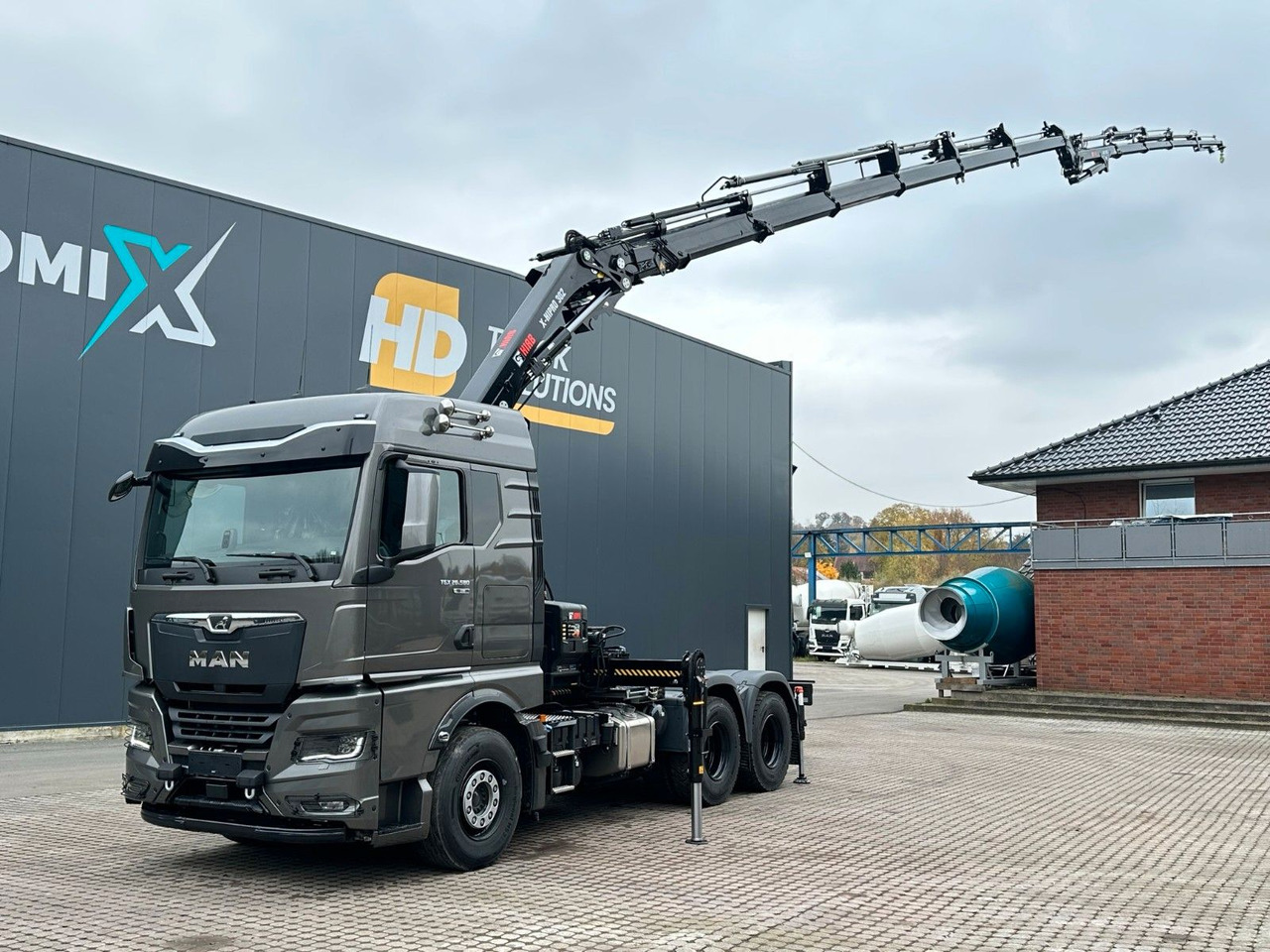 MAN TGX 26.580 6x4 Kran Hiab 302-6 + Jib-4 - Kamion sa dizalicom: slika 2 MAN TGX 26.580 6x4 Kran Hiab 302-6 + Jib-4 - Kamion sa dizalicom: slika 2