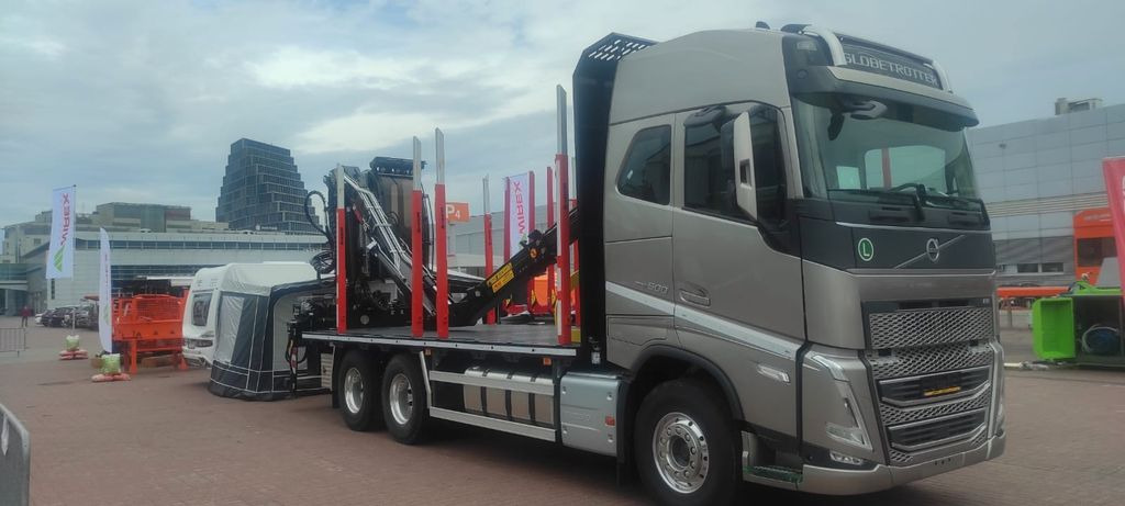 Volvo FH 540 6x4 LogLift EPSILON Plato - Šticar, Kamion sa dizalicom: slika 3 Volvo FH 540 6x4 LogLift EPSILON Plato - Šticar, Kamion sa dizalicom: slika 3