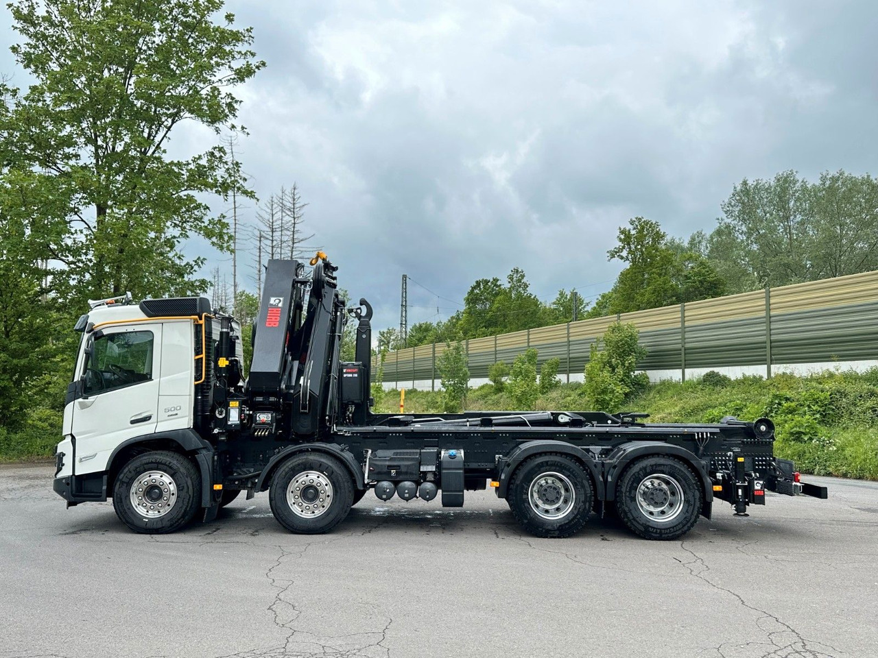 Volvo FMX 500 8x4 Abrollkipper + Kran Hiab 658-6 - Kamion sa hidrauličnom kukom, Kamion sa dizalicom: slika 4 Volvo FMX 500 8x4 Abrollkipper + Kran Hiab 658-6 - Kamion sa hidrauličnom kukom, Kamion sa dizalicom: slika 4