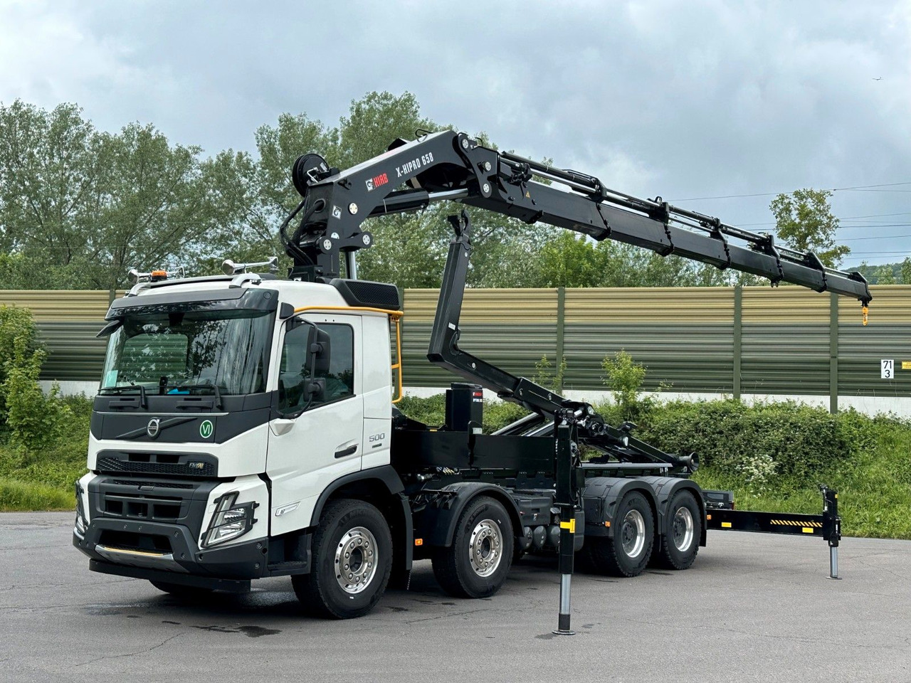 Volvo FMX 500 8x4 Abrollkipper + Kran Hiab 658-6 - Kamion sa hidrauličnom kukom, Kamion sa dizalicom: slika 1 Volvo FMX 500 8x4 Abrollkipper + Kran Hiab 658-6 - Kamion sa hidrauličnom kukom, Kamion sa dizalicom: slika 1