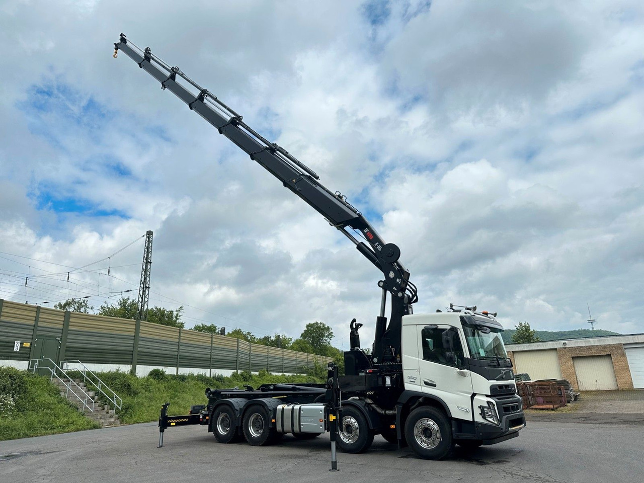 Kamion sa hidrauličnom kukom, Kamion sa dizalicom Volvo FMX 500 8x4 Abrollkipper + Kran Hiab 658-6: slika 20