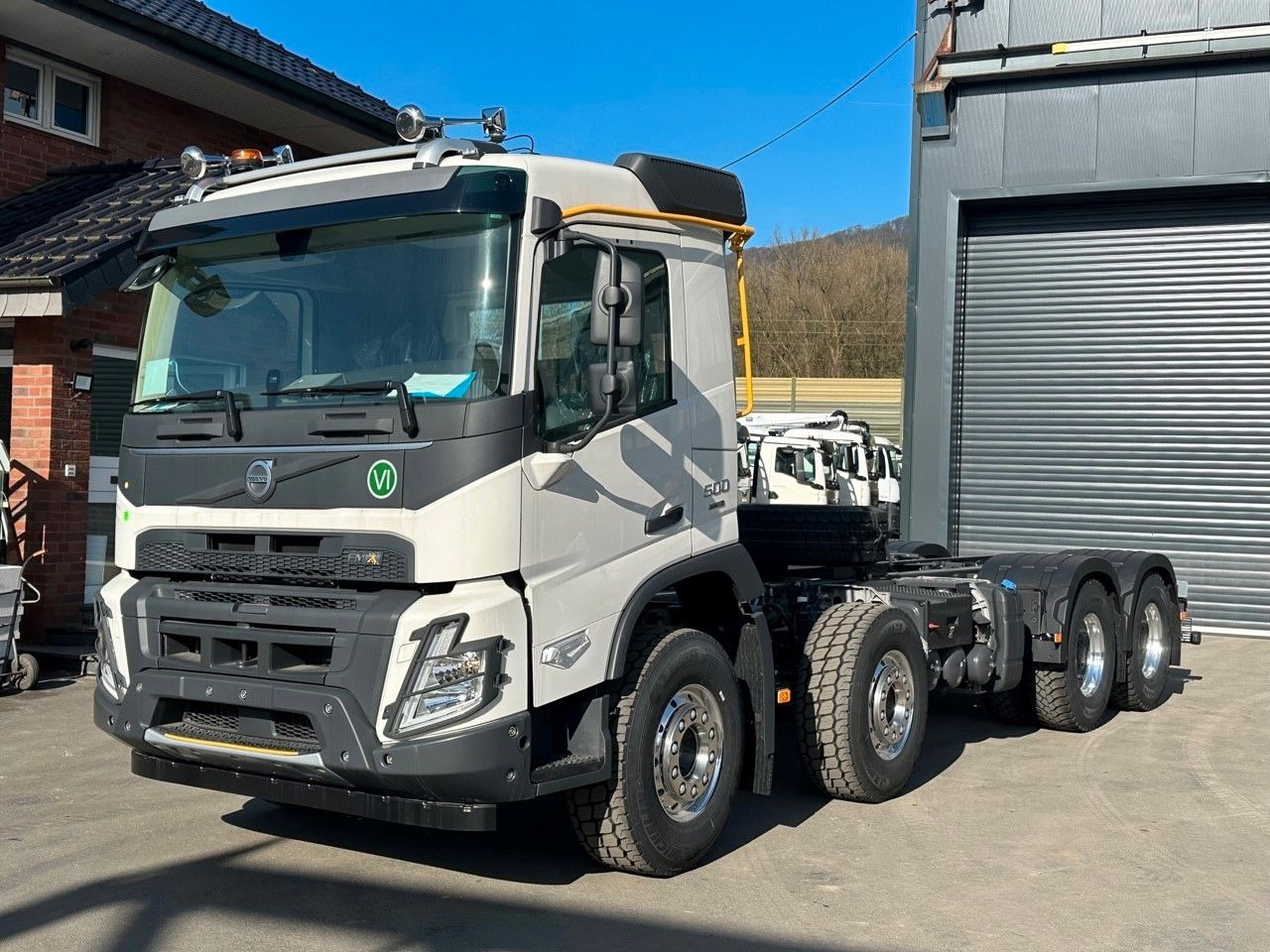 Volvo FMX 500 8x4 - Kamion sa golom šasijom i zatvorenom kabinom: slika 1 Volvo FMX 500 8x4 - Kamion sa golom šasijom i zatvorenom kabinom: slika 1