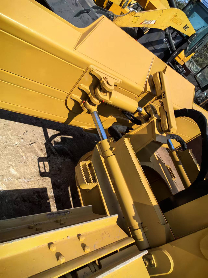 CATERPILLAR D6K - Buldožer: slika 4 CATERPILLAR D6K - Buldožer: slika 4