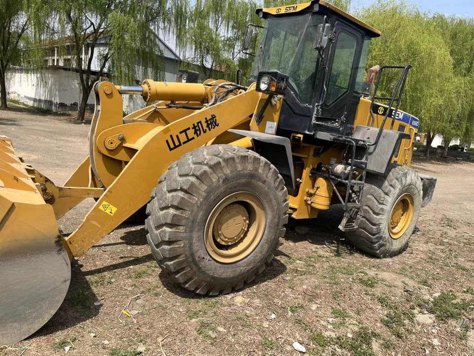USED SEM 5 TON Mini Loader 656D/656F Front Loader Wheel Backhoe with 655D Engine Bucket Attachments Highly Rated Sale - Utovarivač točkaš: slika 2 USED SEM 5 TON Mini Loader 656D/656F Front Loader Wheel Backhoe with 655D Engine Bucket Attachments Highly Rated Sale - Utovarivač točkaš: slika 2