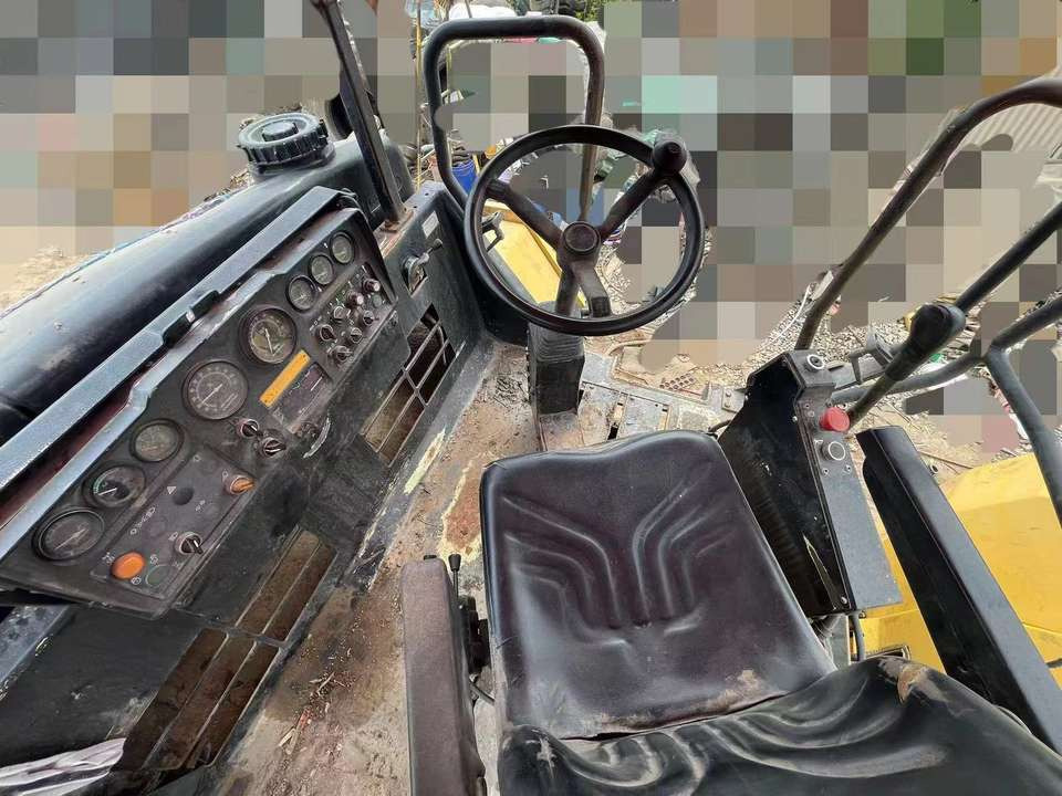 Used Dynapac Cc622 Compactor Similar to Very Cheap CA25D Dynapac Road Rollers for Sale CC622 in Stock for Sale in Stock - Valjak za puteve: slika 4 Used Dynapac Cc622 Compactor Similar to Very Cheap CA25D Dynapac Road Rollers for Sale CC622 in Stock for Sale in Stock - Valjak za puteve: slika 4