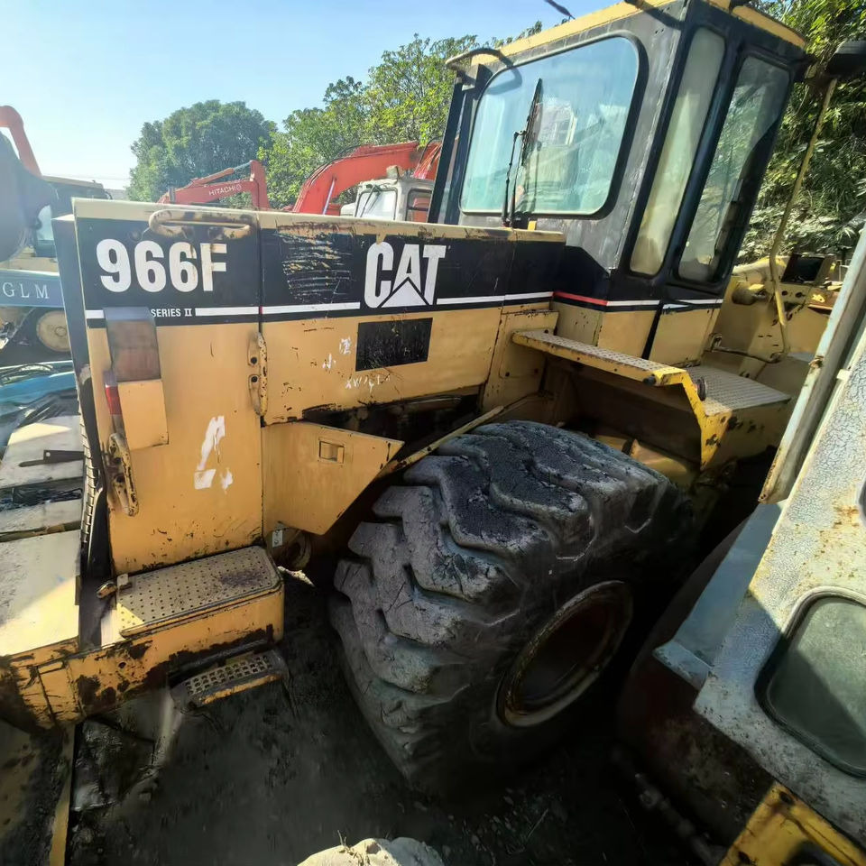 Used Front Wheel Loader CAT 966F With Good Price From Wheel Loaders Caterpillar Machinery Cat 966F Loaders - Utovarivač točkaš: slika 1 Used Front Wheel Loader CAT 966F With Good Price From Wheel Loaders Caterpillar Machinery Cat 966F Loaders - Utovarivač točkaš: slika 1