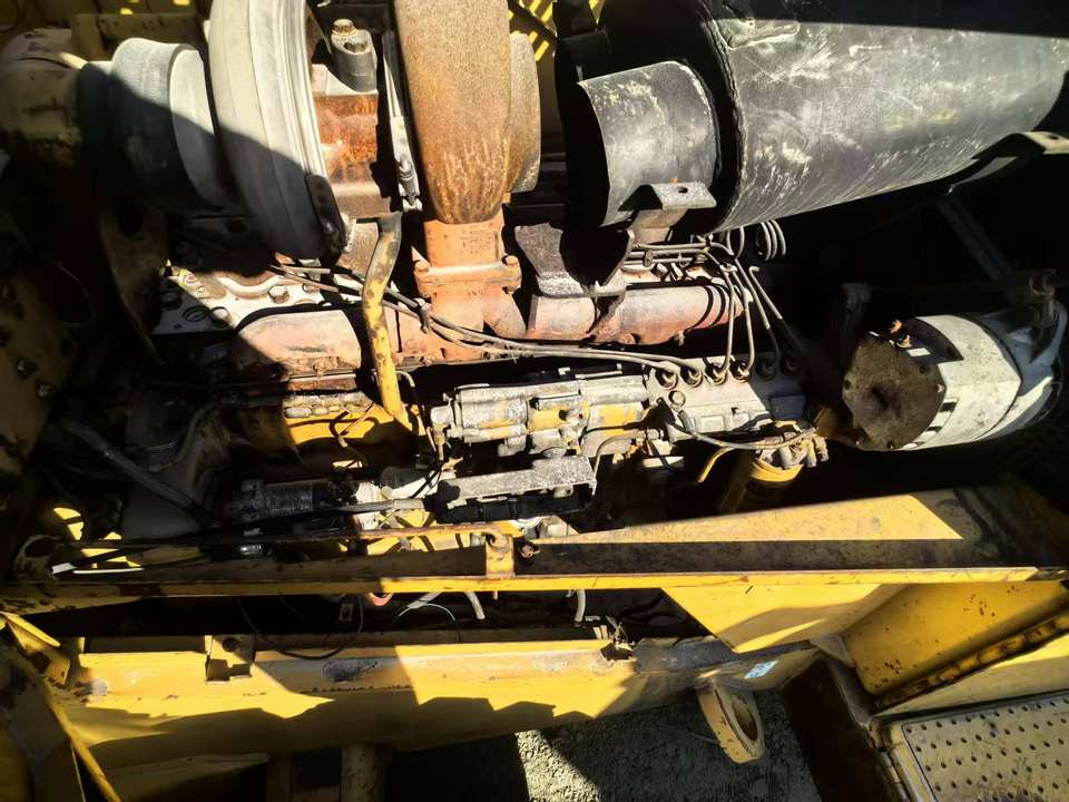 Used Front Wheel Loader CAT 966F With Good Price From Wheel Loaders Caterpillar Machinery Cat 966F Loaders - Utovarivač točkaš: slika 5 Used Front Wheel Loader CAT 966F With Good Price From Wheel Loaders Caterpillar Machinery Cat 966F Loaders - Utovarivač točkaš: slika 5