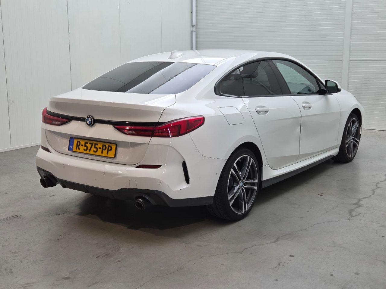 BMW 2 - serie Gran Coupé 218i High Executive M-Sport | 2021 | 107.265 km | Automaat | R575PP | NAP: Geen oordeel - Limuzina: slika 4 BMW 2 - serie Gran Coupé 218i High Executive M-Sport | 2021 | 107.265 km | Automaat | R575PP | NAP: Geen oordeel - Limuzina: slika 4