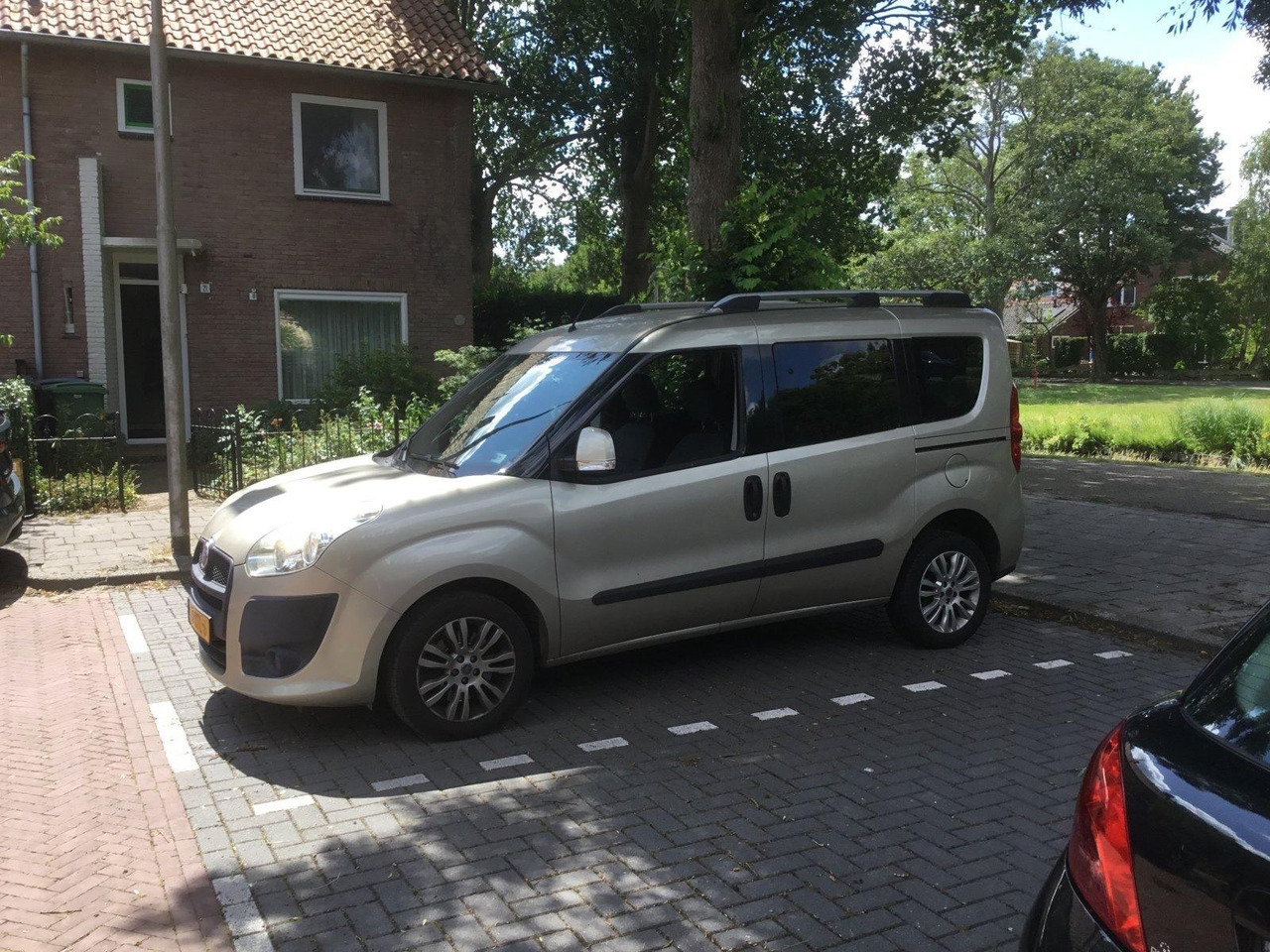 Fiat Doblò 1.4 Dynamic | 2011 | 111.485 | 19-RTL-6 - Automobil: slika 5 Fiat Doblò 1.4 Dynamic | 2011 | 111.485 | 19-RTL-6 - Automobil: slika 5