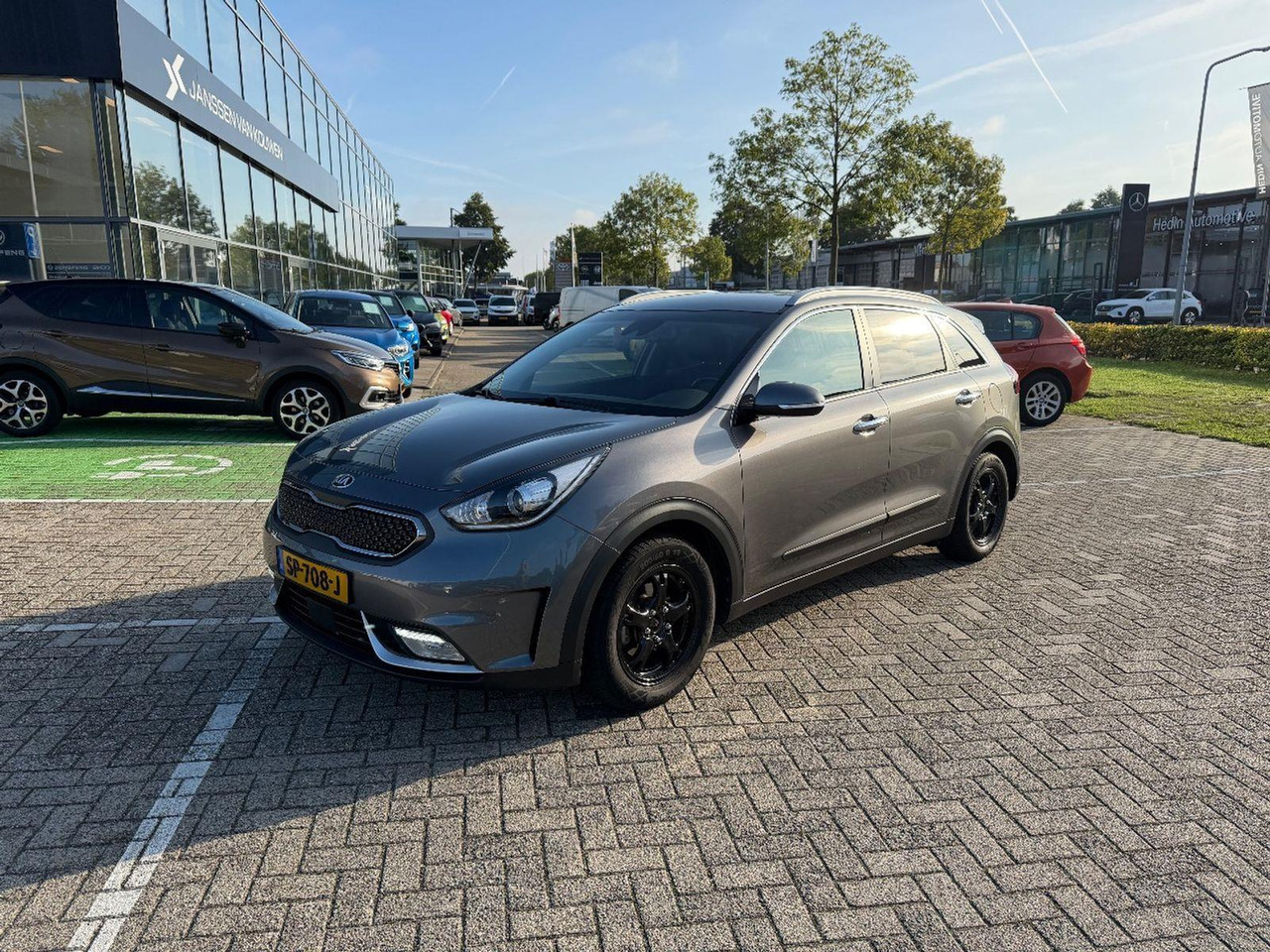 Kia Niro 1.6 GDi Hybrid ExecutiveLine | 2018 | 134.696 km | Automaat | SP708J | NAP: Logisch - SUV: slika 1 Kia Niro 1.6 GDi Hybrid ExecutiveLine | 2018 | 134.696 km | Automaat | SP708J | NAP: Logisch - SUV: slika 1