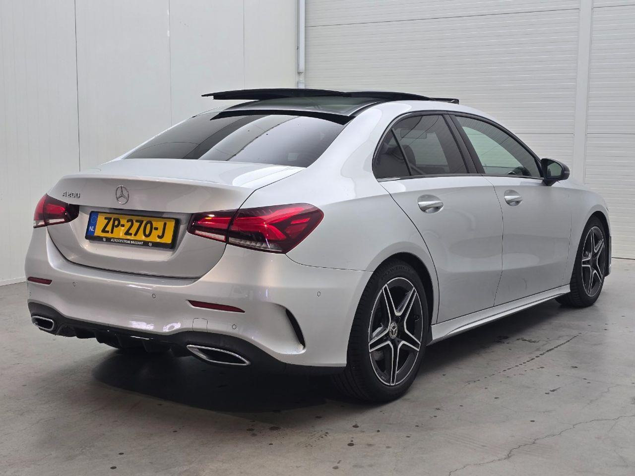 Mercedes - Benz A - klasse 200 Launch Edition Premium | 2019 | 178.269 km | Automaat | ZP270J | NAP: Logisch - Limuzina: slika 4 Mercedes - Benz A - klasse 200 Launch Edition Premium | 2019 | 178.269 km | Automaat | ZP270J | NAP: Logisch - Limuzina: slika 4