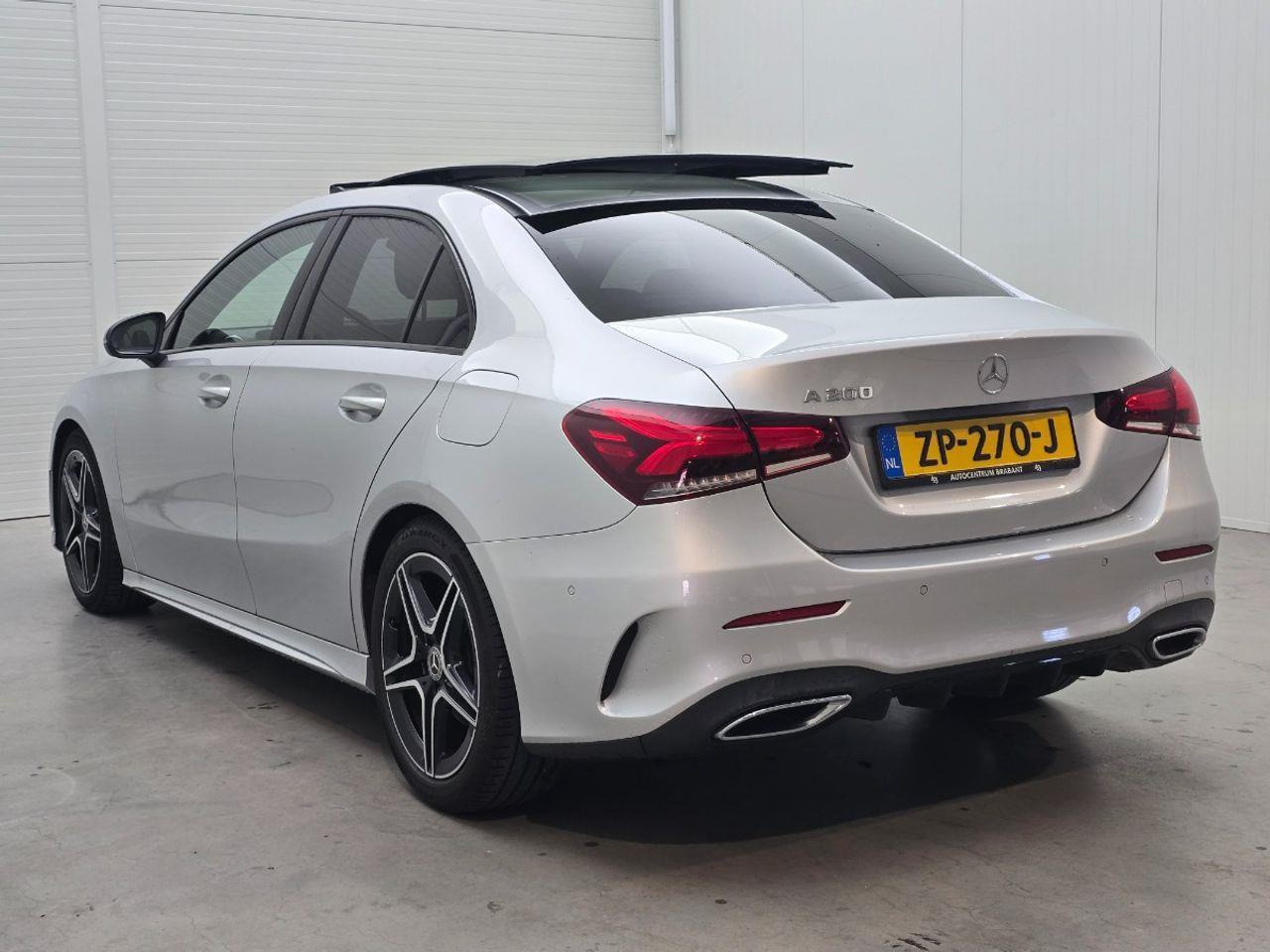 Mercedes - Benz A - klasse 200 Launch Edition Premium | 2019 | 178.269 km | Automaat | ZP270J | NAP: Logisch - Limuzina: slika 3 Mercedes - Benz A - klasse 200 Launch Edition Premium | 2019 | 178.269 km | Automaat | ZP270J | NAP: Logisch - Limuzina: slika 3