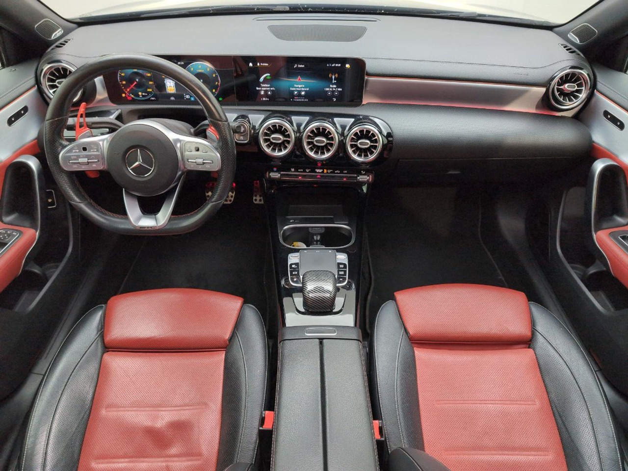 Mercedes-Benz A-klasse 200 Premium Plus | 2019 | 143.125 km | Automaat | L482SB | NAP: Geen oordeel - Limuzina: slika 5 Mercedes-Benz A-klasse 200 Premium Plus | 2019 | 143.125 km | Automaat | L482SB | NAP: Geen oordeel - Limuzina: slika 5