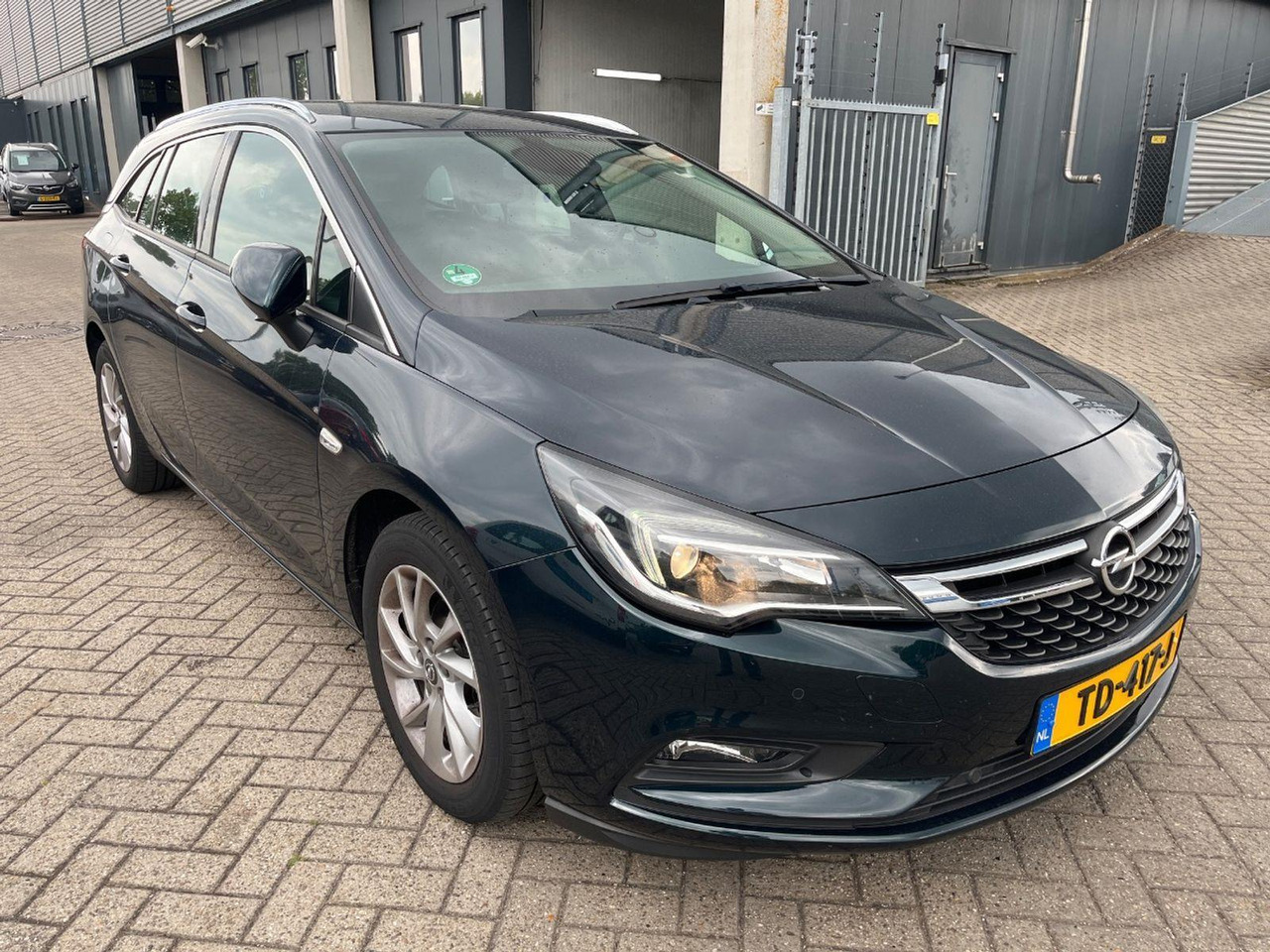 Opel Astra Sports Tourer 1.4 Business Executive | 2018 | 117.848 km | TD417J | NAP: Logisch - Automobil: slika 2 Opel Astra Sports Tourer 1.4 Business Executive | 2018 | 117.848 km | TD417J | NAP: Logisch - Automobil: slika 2