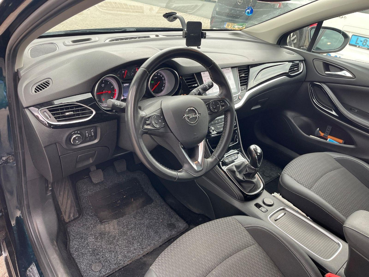 Opel Astra Sports Tourer 1.4 Business Executive | 2018 | 117.848 km | TD417J | NAP: Logisch - Automobil: slika 5 Opel Astra Sports Tourer 1.4 Business Executive | 2018 | 117.848 km | TD417J | NAP: Logisch - Automobil: slika 5