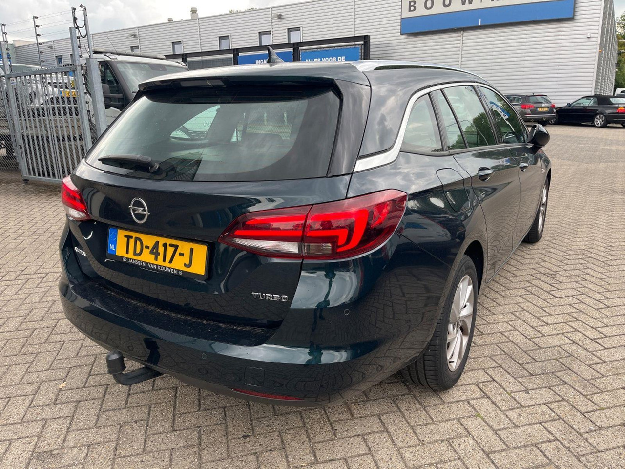 Opel Astra Sports Tourer 1.4 Business Executive | 2018 | 117.848 km | TD417J | NAP: Logisch - Automobil: slika 4 Opel Astra Sports Tourer 1.4 Business Executive | 2018 | 117.848 km | TD417J | NAP: Logisch - Automobil: slika 4