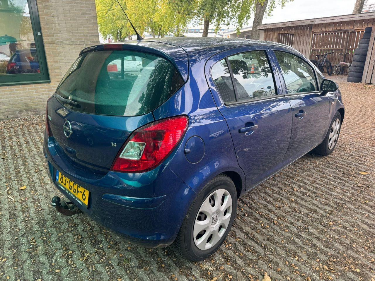 Opel Corsa 1.4 - 16V Enjoy | 2008 | 164.368 km | Automaat | 83GGF6 | NAP: Logisch - Hečbek: slika 4 Opel Corsa 1.4 - 16V Enjoy | 2008 | 164.368 km | Automaat | 83GGF6 | NAP: Logisch - Hečbek: slika 4