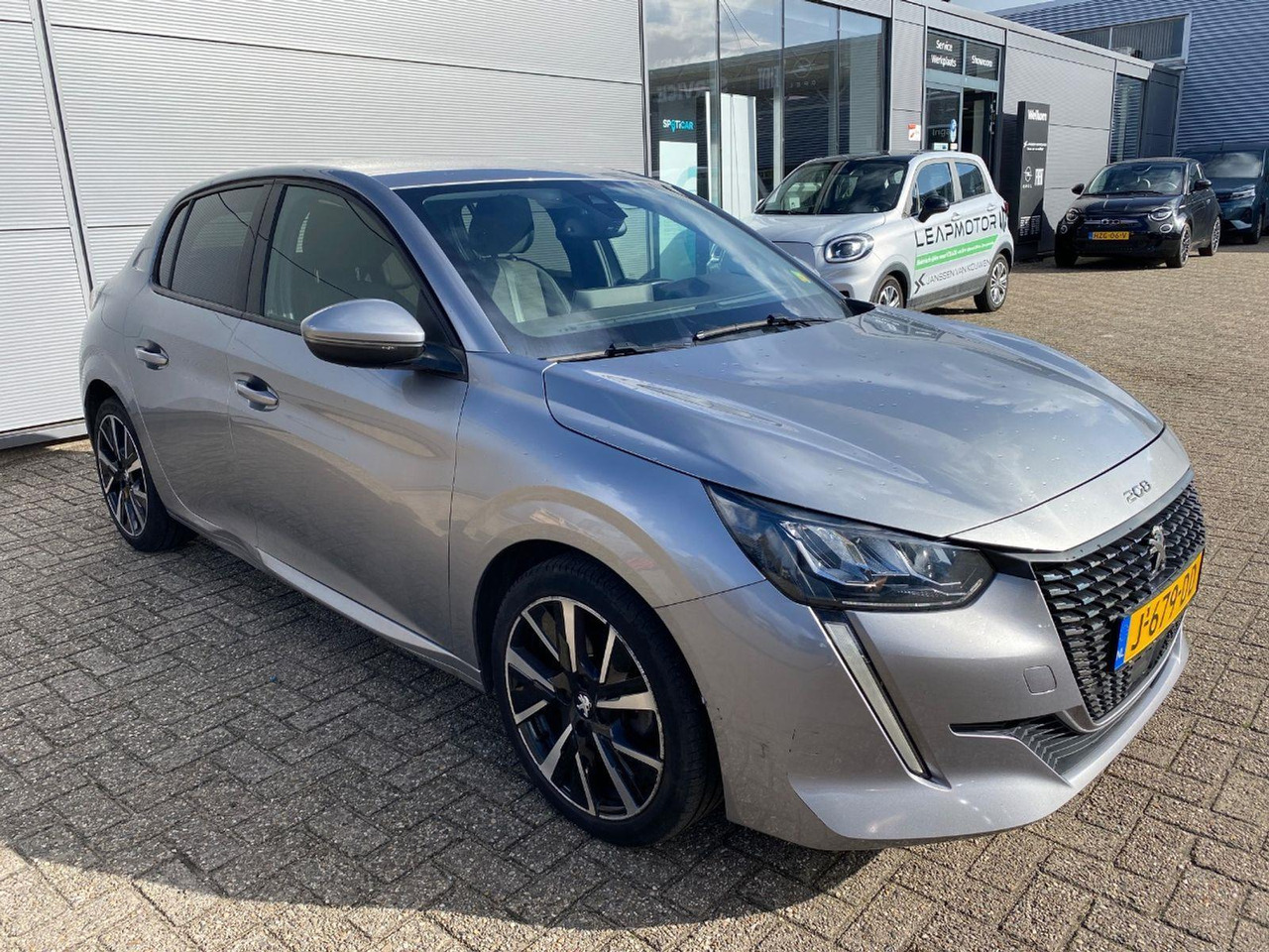 Peugeot 208 1.2 PureTech Allure | 2020 | 95.990 km | J679DD | NAP: Logisch - Hečbek: slika 2 Peugeot 208 1.2 PureTech Allure | 2020 | 95.990 km | J679DD | NAP: Logisch - Hečbek: slika 2