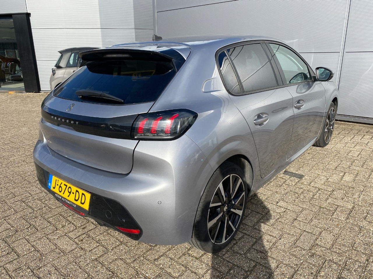 Peugeot 208 1.2 PureTech Allure | 2020 | 95.990 km | J679DD | NAP: Logisch - Hečbek: slika 4 Peugeot 208 1.2 PureTech Allure | 2020 | 95.990 km | J679DD | NAP: Logisch - Hečbek: slika 4