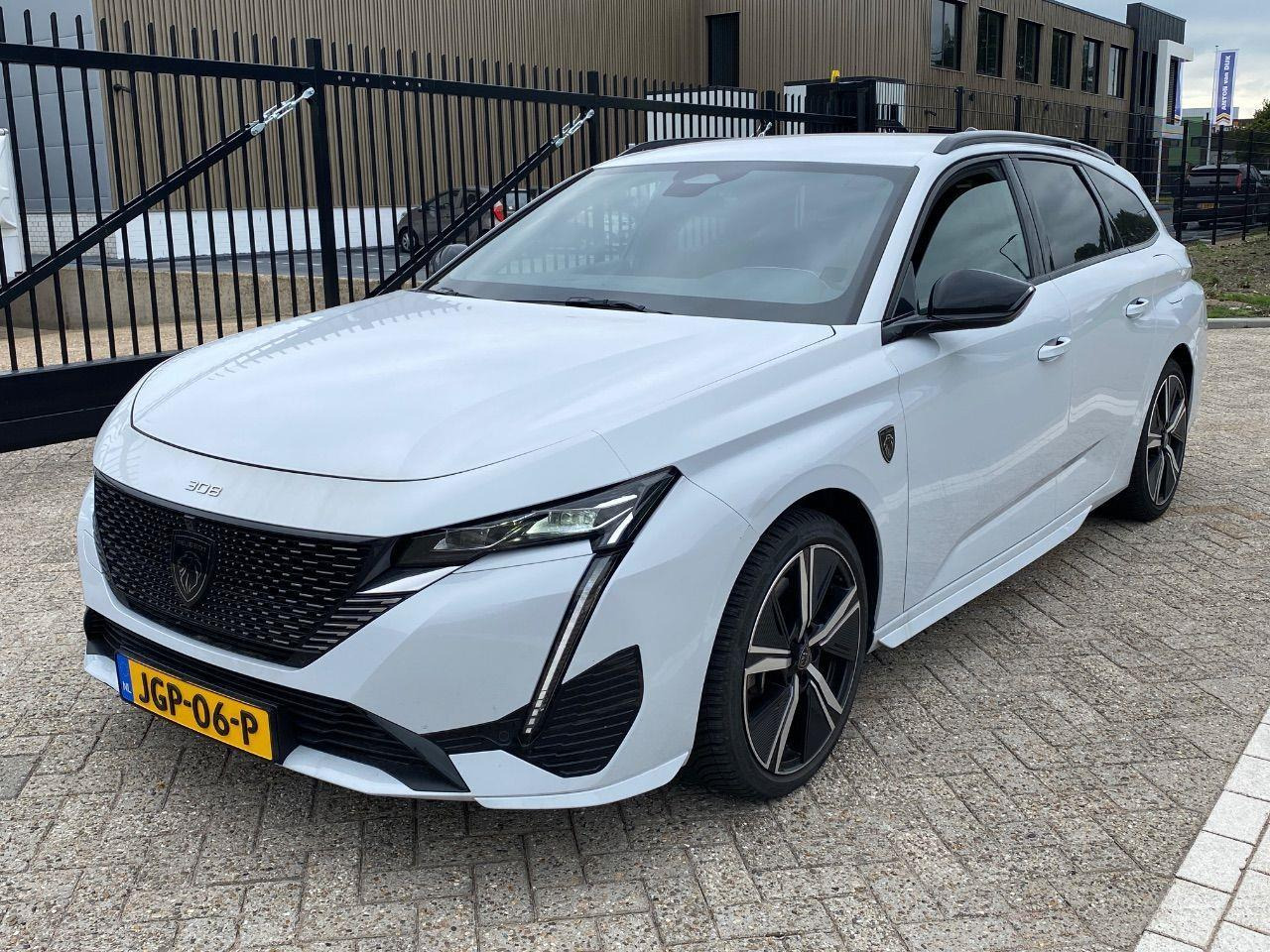 Peugeot 308 SW 1.6 Plug - in Hybrid 225 GT | 2024 | 37.250 km | Automaat | JGP06P | NAP: Geen oordeel - Automobil: slika 1 Peugeot 308 SW 1.6 Plug - in Hybrid 225 GT | 2024 | 37.250 km | Automaat | JGP06P | NAP: Geen oordeel - Automobil: slika 1