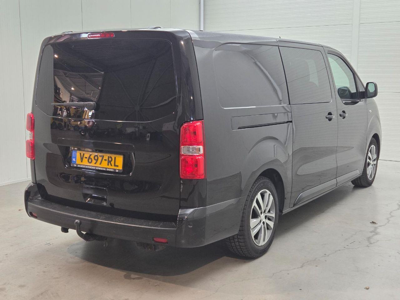 Peugeot Expert 231L 2.0 BlueHDI 180 DC Premium Pack | 2018 | 123.189 km | Automaat | V697RL | NAP: Logisch - Dostavno vozilo sa duplom kabinom: slika 4 Peugeot Expert 231L 2.0 BlueHDI 180 DC Premium Pack | 2018 | 123.189 km | Automaat | V697RL | NAP: Logisch - Dostavno vozilo sa duplom kabinom: slika 4