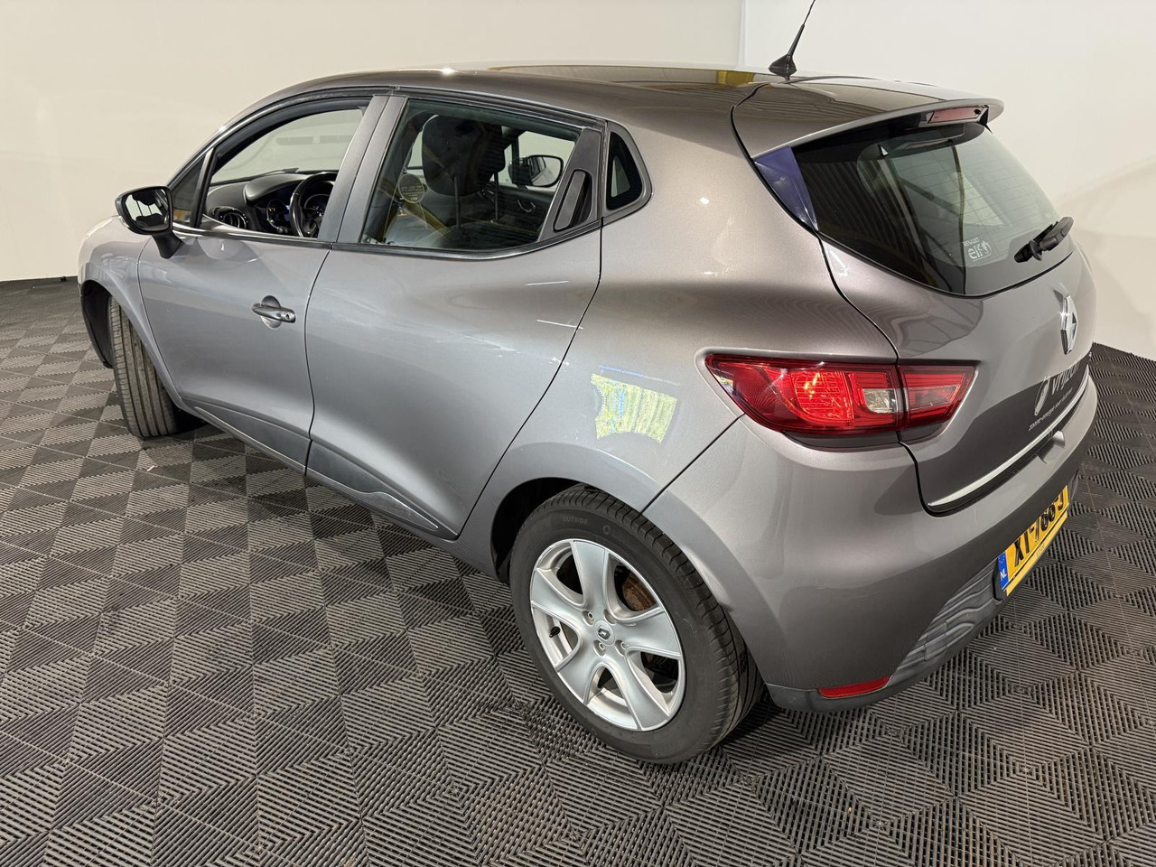 Renault | Clio | 0.9 TCe Dynamique | 2016 | 192.462 km | XT788J | Geen oordeel - Hečbek: slika 3 Renault | Clio | 0.9 TCe Dynamique | 2016 | 192.462 km | XT788J | Geen oordeel - Hečbek: slika 3