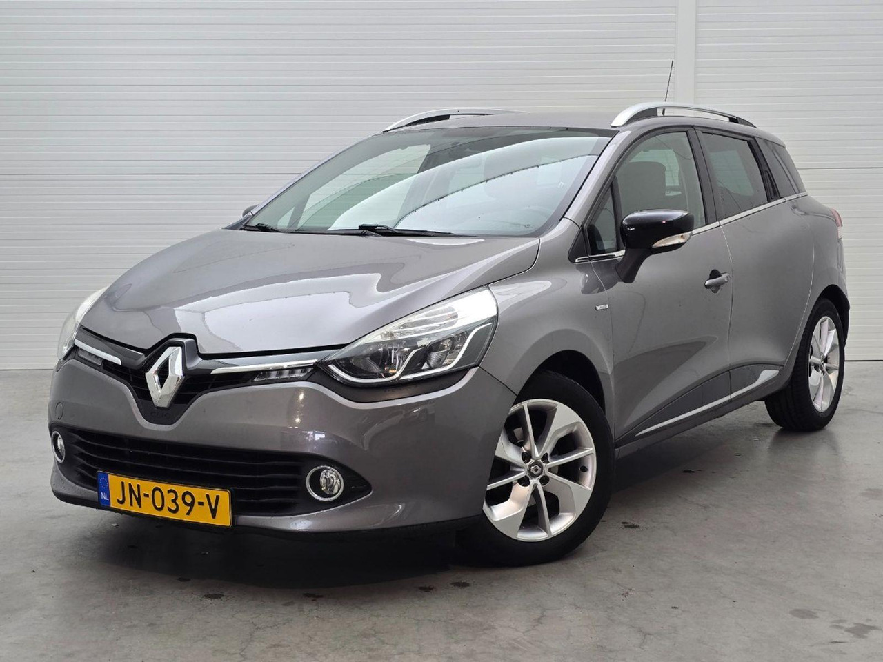 Renault Clio Estate 0.9 TCe Limited | 2016 | 152.751 km | JN039V | NAP: Logisch - Automobil: slika 1 Renault Clio Estate 0.9 TCe Limited | 2016 | 152.751 km | JN039V | NAP: Logisch - Automobil: slika 1