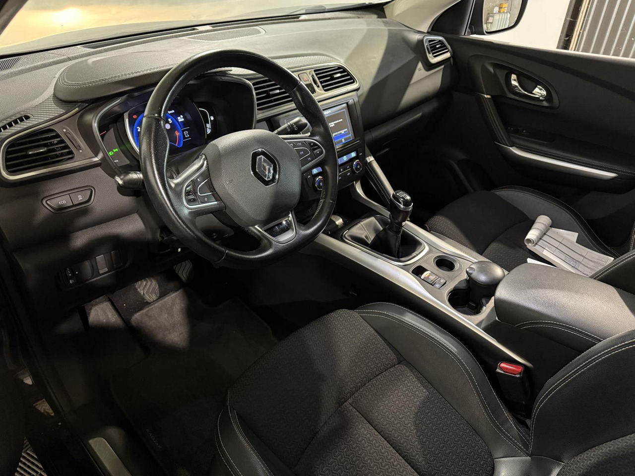 Renault | Kadjar | 1.2 TCe Intens | 2018 | 183.542 km | SB555X | Logisch - SUV: slika 5 Renault | Kadjar | 1.2 TCe Intens | 2018 | 183.542 km | SB555X | Logisch - SUV: slika 5