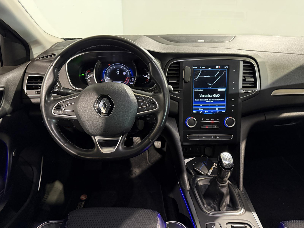 Renault | Mégane Estate | 1.2 TCe Bose | 2017 | 197.462 km | PP713F | Logisch - Automobil: slika 4 Renault | Mégane Estate | 1.2 TCe Bose | 2017 | 197.462 km | PP713F | Logisch - Automobil: slika 4