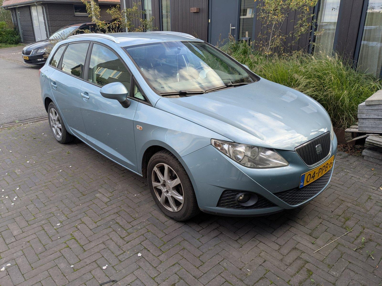 SEAT | Ibiza ST | 1.2 TDI Style Ecomotive | 2011 | 187.816 km | 04PPB6 | Logisch - Automobil: slika 3 SEAT | Ibiza ST | 1.2 TDI Style Ecomotive | 2011 | 187.816 km | 04PPB6 | Logisch - Automobil: slika 3