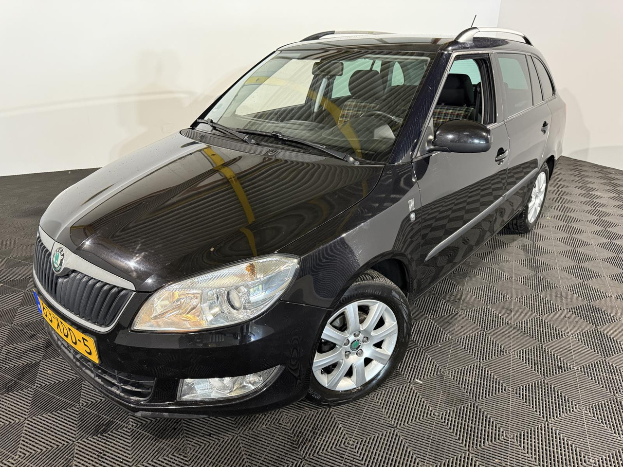 Skoda | Fabia Combi | 1.2 TSI Style | 2012 | 249.974 km | 63XDD5 | Logisch - Automobil: slika 1 Skoda | Fabia Combi | 1.2 TSI Style | 2012 | 249.974 km | 63XDD5 | Logisch - Automobil: slika 1