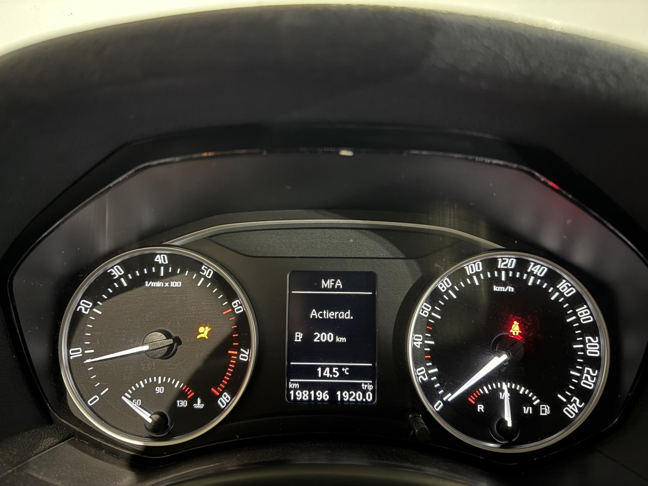 Skoda | Octavia Combi | 1.4 TSI Greentech Ambition Business Line | 2012 | 198.196 km | 01TGL8 | Logisch - Automobil: slika 2 Skoda | Octavia Combi | 1.4 TSI Greentech Ambition Business Line | 2012 | 198.196 km | 01TGL8 | Logisch - Automobil: slika 2