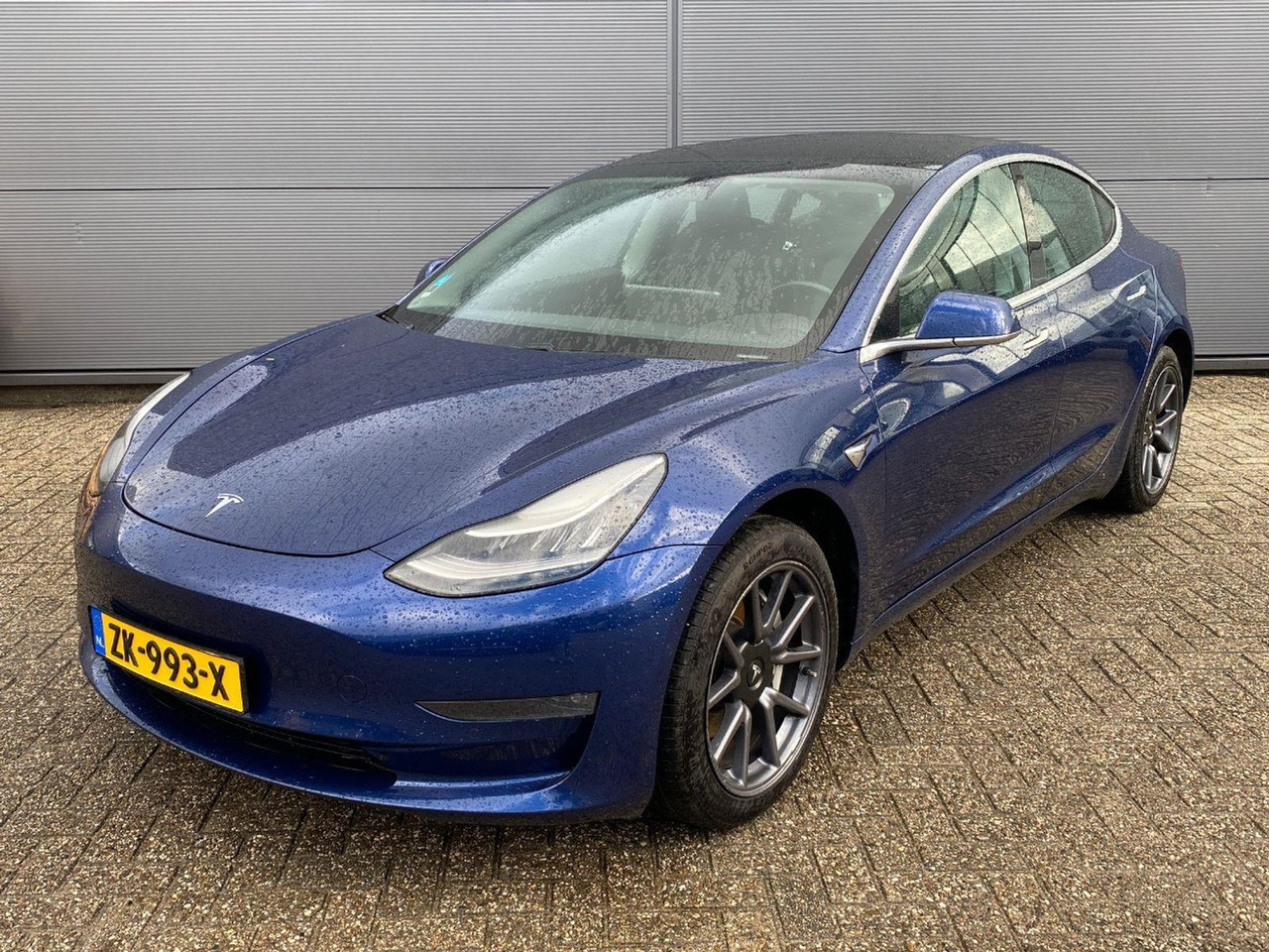 Tesla Model 3 Standard RWD Plus 60 kWh | Ex-taxi | 2019 | 184.082 km | Automaat | ZK993X | NAP: Logisch - Hečbek: slika 1 Tesla Model 3 Standard RWD Plus 60 kWh | Ex-taxi | 2019 | 184.082 km | Automaat | ZK993X | NAP: Logisch - Hečbek: slika 1