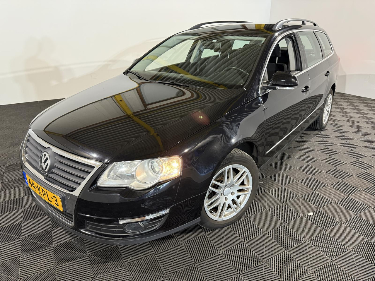 Volkswagen | Passat Variant | 1.4 TSI Comfortline BlueMotion | 2010 | 220.978 km | 44KPL3 | Automaat | Logisch - Automobil: slika 1 Volkswagen | Passat Variant | 1.4 TSI Comfortline BlueMotion | 2010 | 220.978 km | 44KPL3 | Automaat | Logisch - Automobil: slika 1