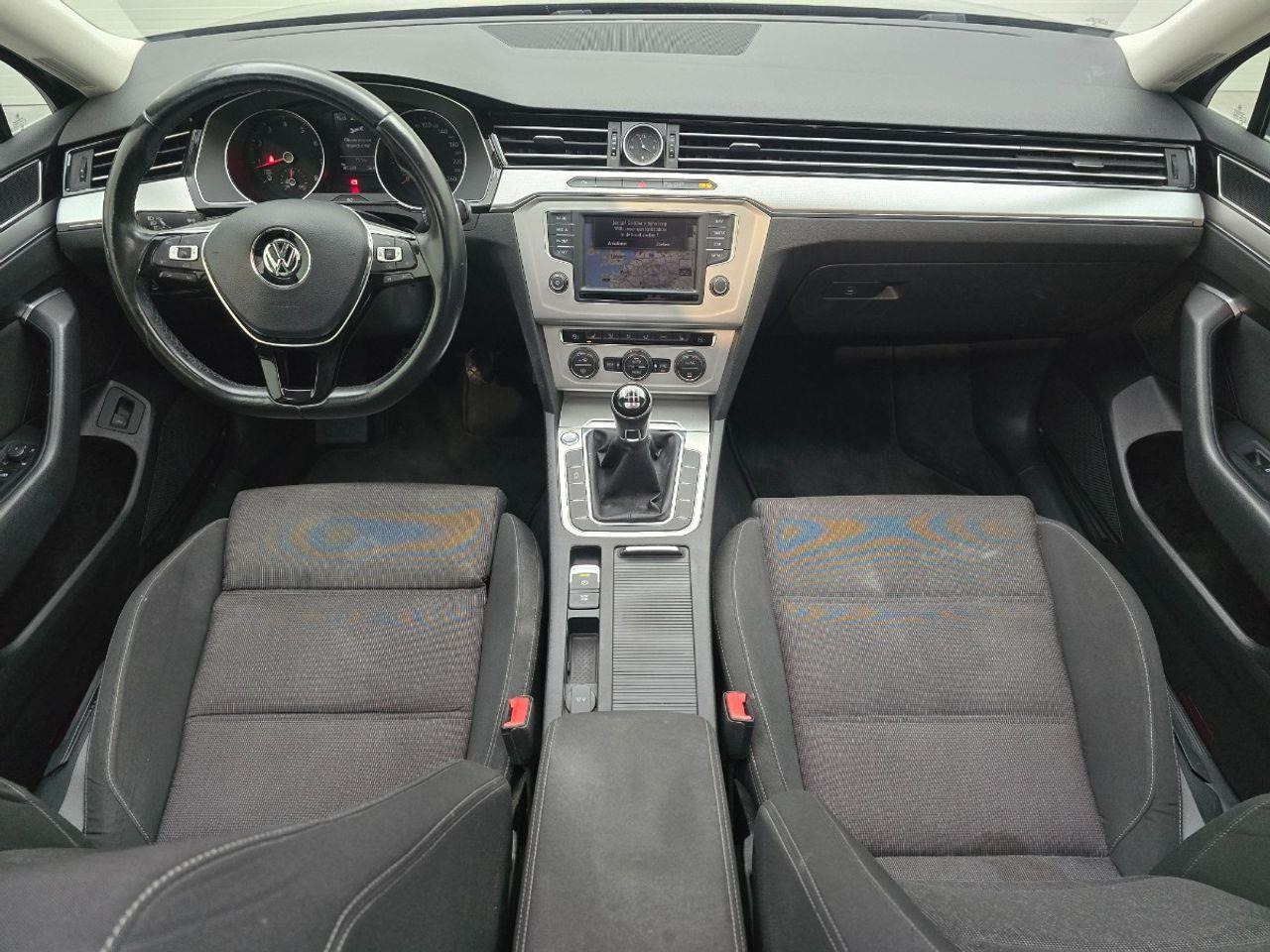 Volkswagen Passat Variant 1.4 TSI Connected Series | 2016 | 185.369 km | JX576P | NAP: Logisch - Automobil: slika 5 Volkswagen Passat Variant 1.4 TSI Connected Series | 2016 | 185.369 km | JX576P | NAP: Logisch - Automobil: slika 5