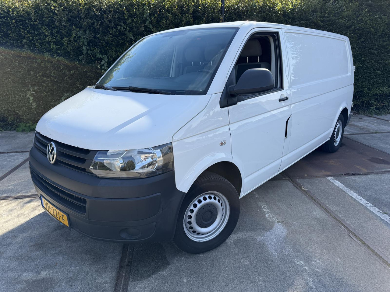 Furgon Volkswagen | Transporter | 2.0 TDI L2H2 BM Baseline | 2014 | 344.085 km | VH221F | Logisch: slika 1