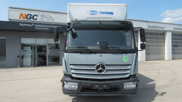 Mercedes-Benz 1224L Koffer LBW 2 to. Klima, neuer Tacho 4.1 - Kamion sa zatvorenim sandukom: slika 2 Mercedes-Benz 1224L Koffer LBW 2 to. Klima, neuer Tacho 4.1 - Kamion sa zatvorenim sandukom: slika 2