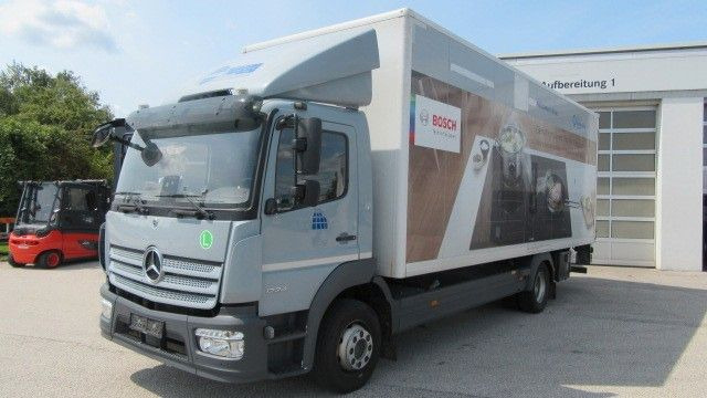 Mercedes-Benz 1224L Koffer LBW 2 to. Klima, neuer Tacho 4.1 - Kamion sa zatvorenim sandukom: slika 1 Mercedes-Benz 1224L Koffer LBW 2 to. Klima, neuer Tacho 4.1 - Kamion sa zatvorenim sandukom: slika 1