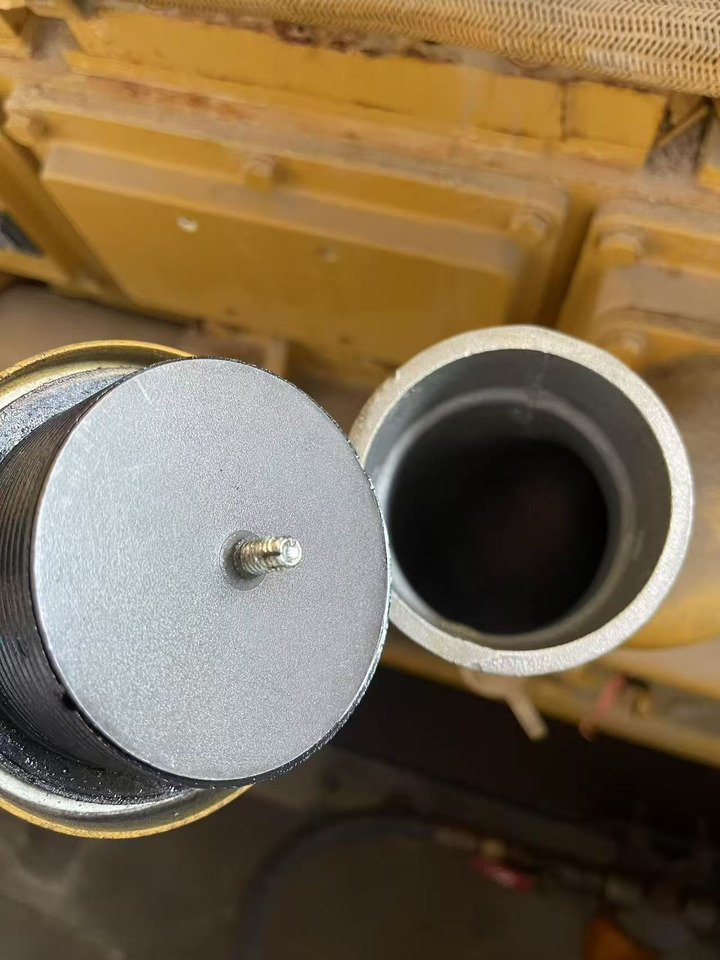 CATPILLAR 3512 - Instrument/ Oprema: slika 2 CATPILLAR 3512 - Instrument/ Oprema: slika 2