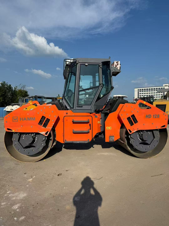 HAMM HD128 - Industrijska oprema: slika 1 HAMM HD128 - Industrijska oprema: slika 1